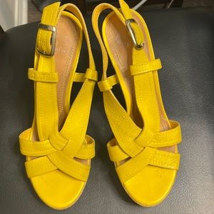 Yellow platform heels